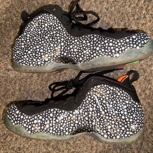 Nike Air Foamposite One Premium Safari Size 9.5 used whit box